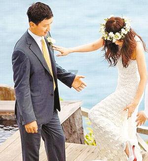 夏季纽扣裙
