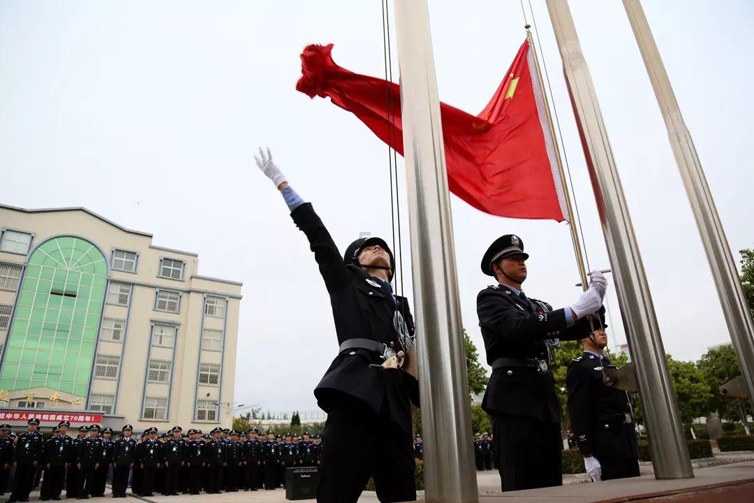 一个手机怎么装两个微信？游戏画面